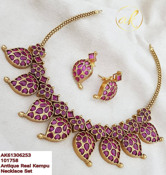 Beautiful Matte Finish Real Kemp Mango Designer Necklace
